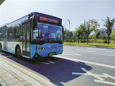 Transportul public din Ningbo promovează „traficul verde”