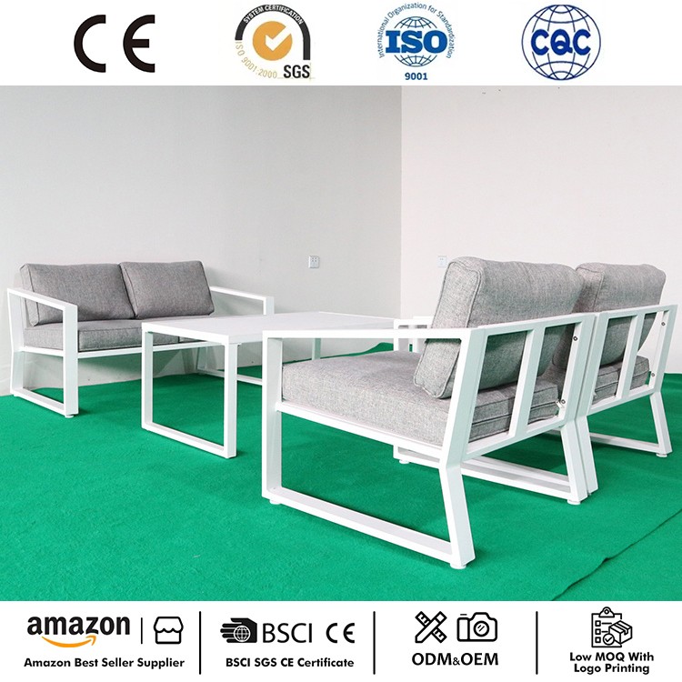 Cel mai nou set de mobilier de terasă din aluminiu